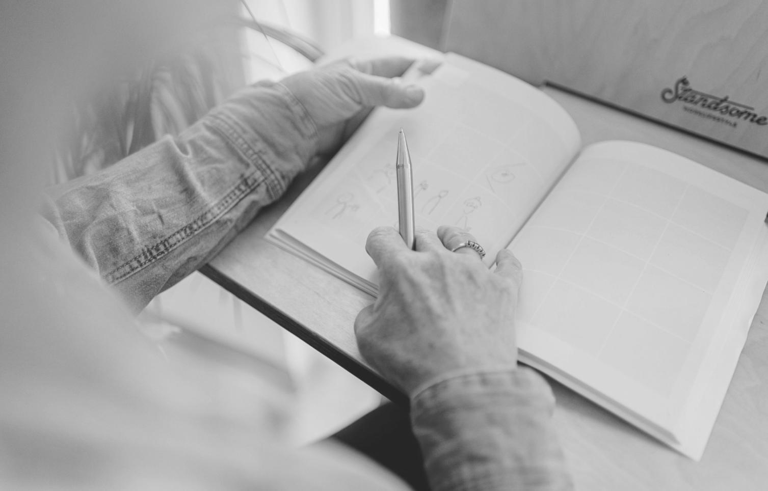 Gründungsmoment von seraphinxota - Team bei der strategischen Planung